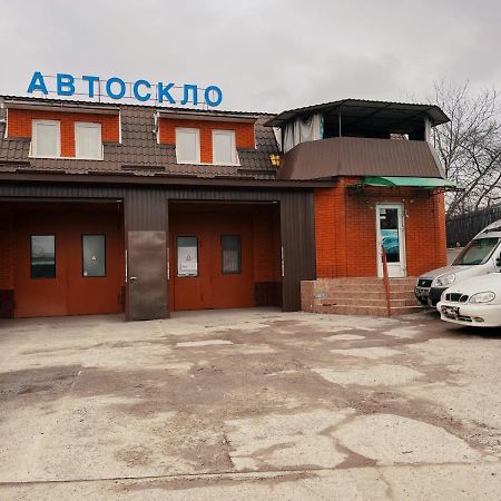 Хостел Благо Khmelnytskyi Exterior photo